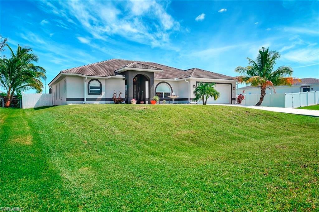CAPE CORAL - Residential