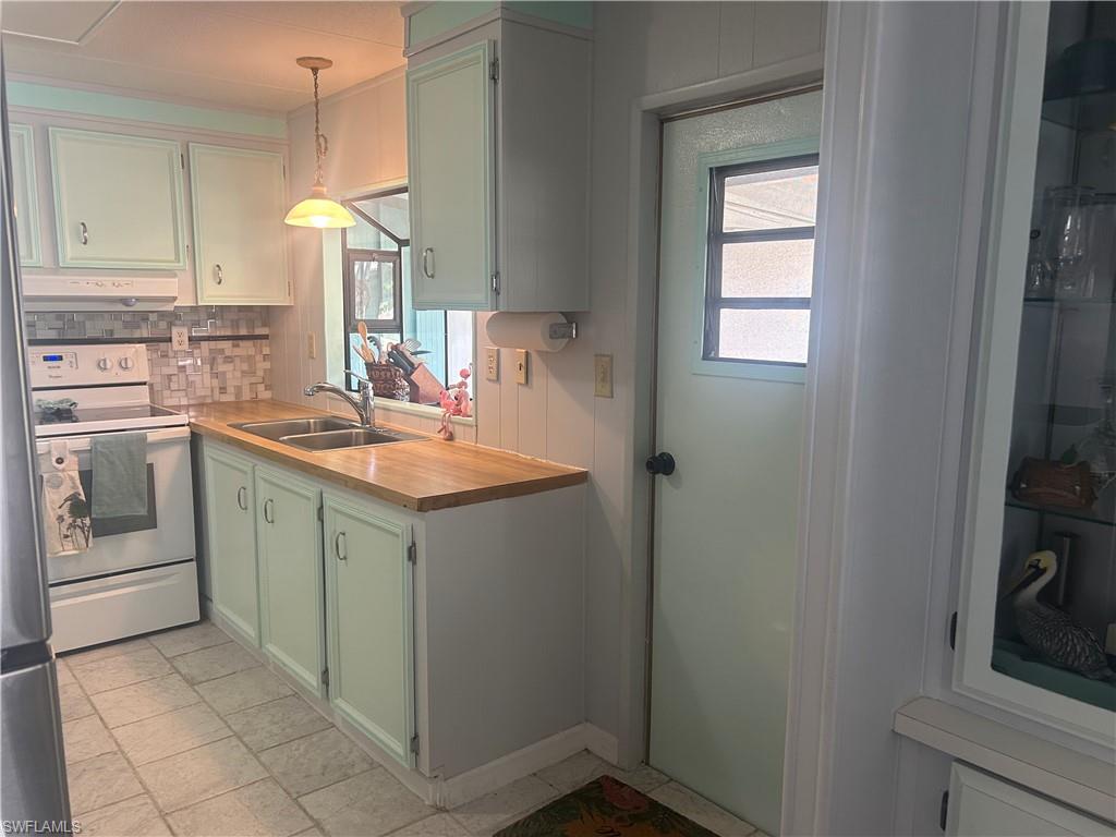 WEST WIND ESTATES - Residential