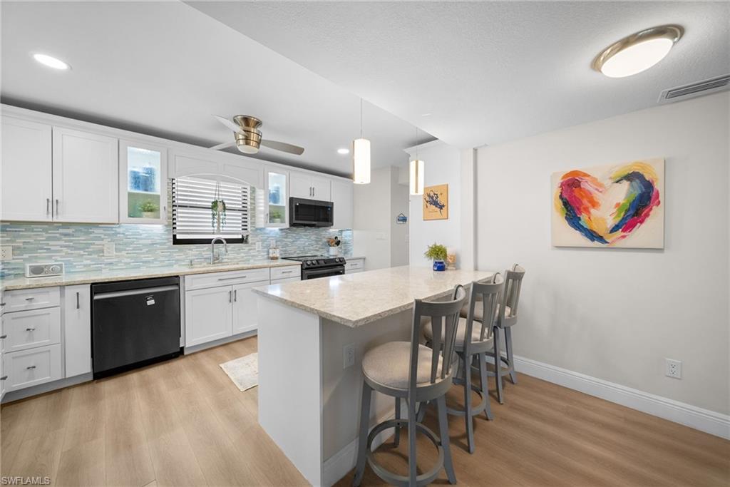 TROPICAL ISLE - Residential