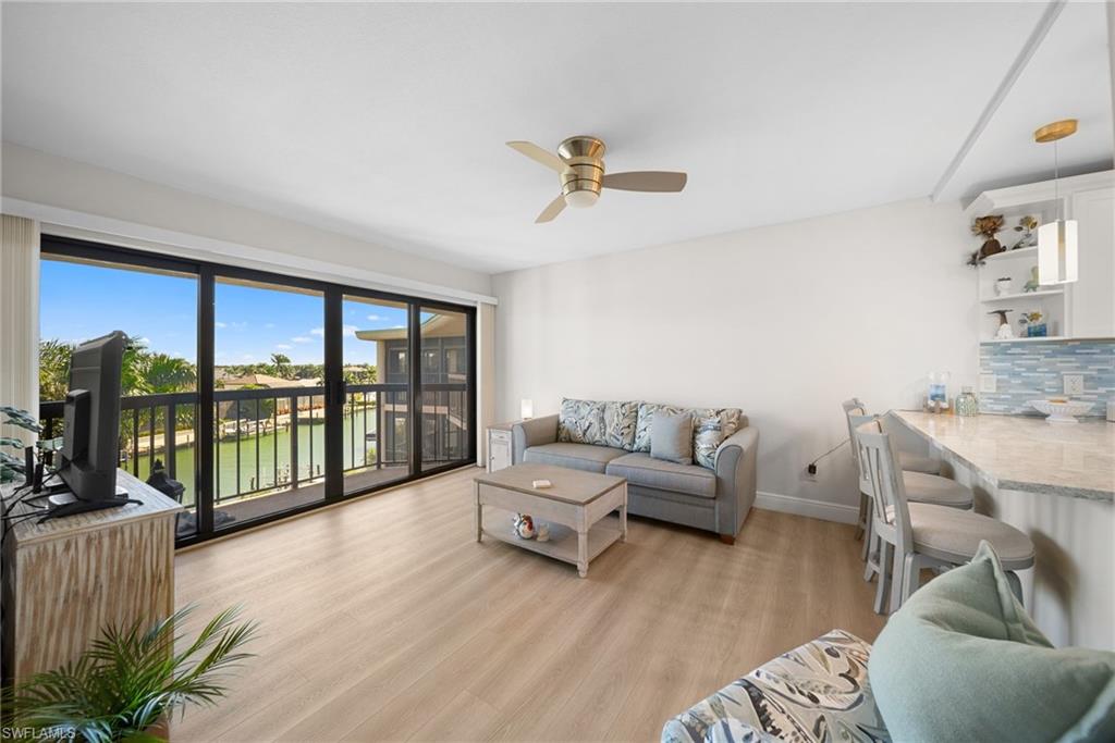 TROPICAL ISLE - Residential