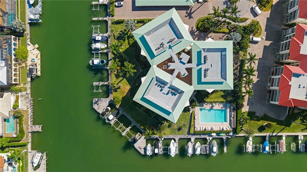 TROPICAL ISLE - Residential