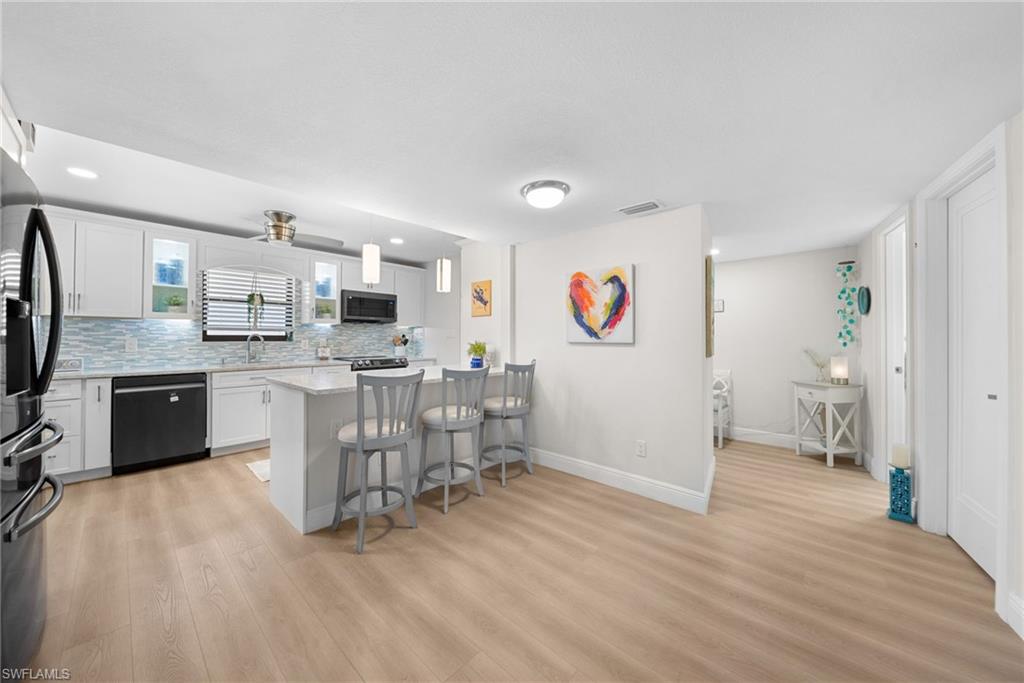 TROPICAL ISLE - Residential