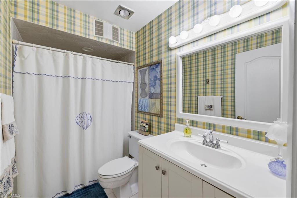 BAY HARBOR CLUB CONDO - Residential