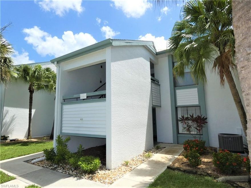 GREAT LOCATION, EASY ACCESS TO ALL AREAS OF INTEREST IN FORT MYERS, FROM THE BEACH TO THE DOWNTOWN RIVER DISTRICT AND BEYOND! ENJOY THIS TWO BEDROOM, TWO BATH CONDOMINIUM WITH RENOVATED KITCHEN ( CABINETS, APPLIANCES, REVERSED CROWN MOLDING DOME CEILING, GRANITE COUNTERS AND BACKSPLASH ) AND BATHROOMS ( VANITY CABINETS, GRANITE COUNTERS AND FIXTURES ). TILE MENTIONED...YES, TILE THROUGHOUT IN THIS FANTASTIC CONDOMINIUM WITH COVERED PARKING RIGHT OUT FRONT AND YOUR COMMUNITY POOL OUTSIDE OF YOUR SCREENED LANAI. SEE THIS GREAT CONDMINIUM TODAY! **REALTORS READ COMMENTS**