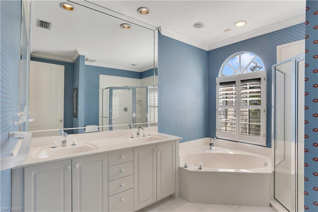 VIZCAYA AT BAY COLONY - Residential