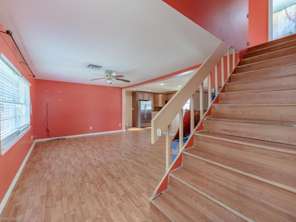 SAN CARLOS PARK - Residential