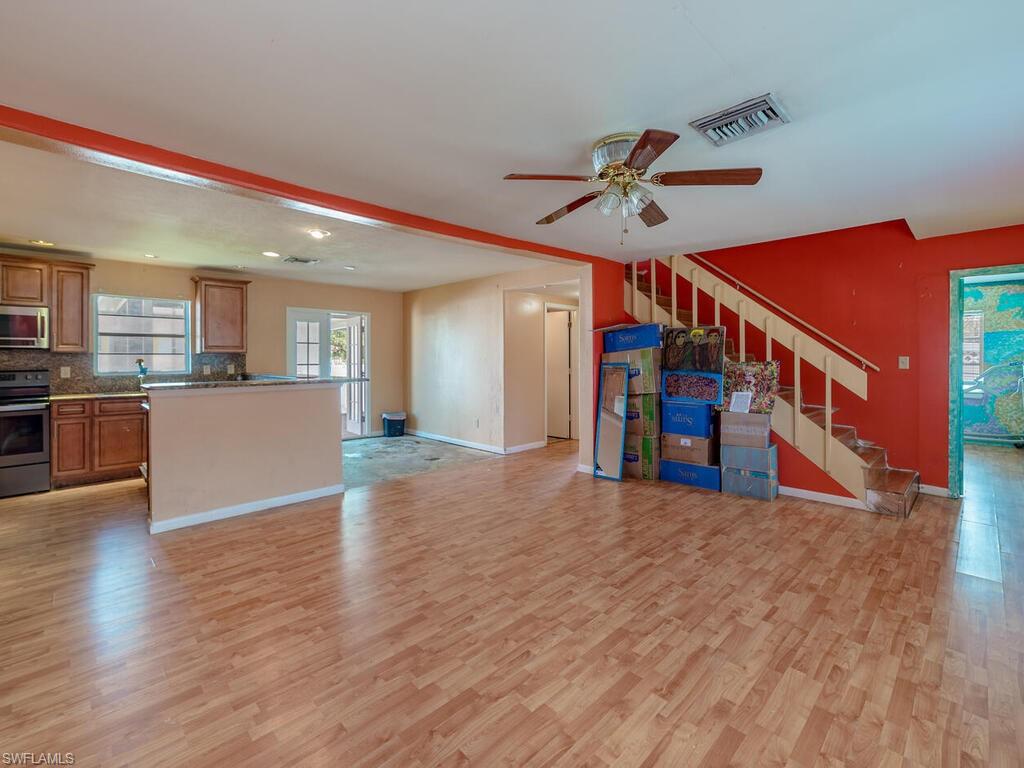 SAN CARLOS PARK - Residential