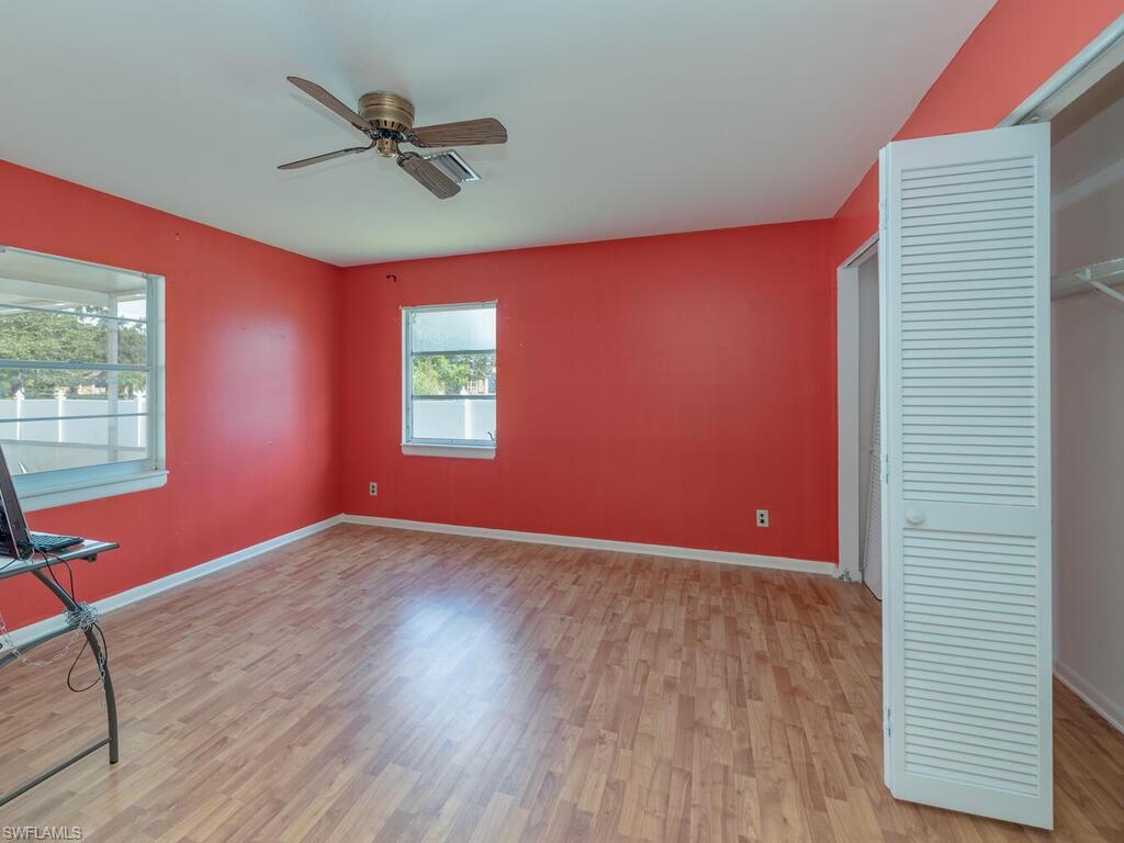 SAN CARLOS PARK - Residential