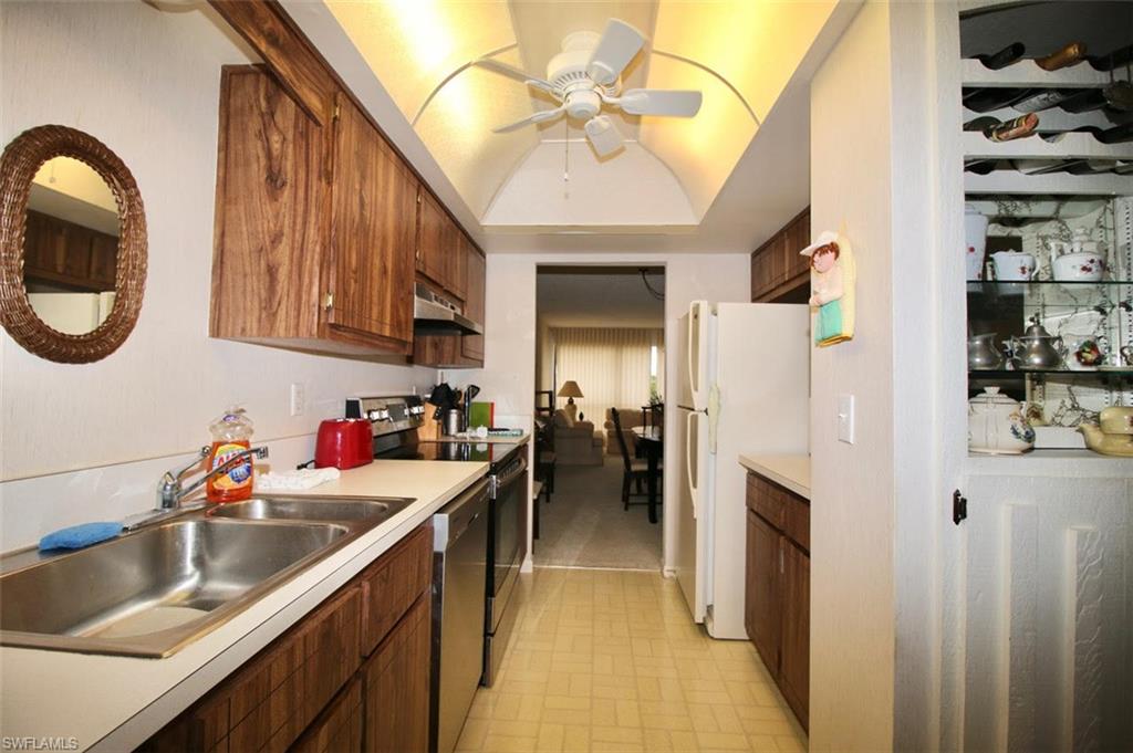 PARK VIEW CONDO - Residential