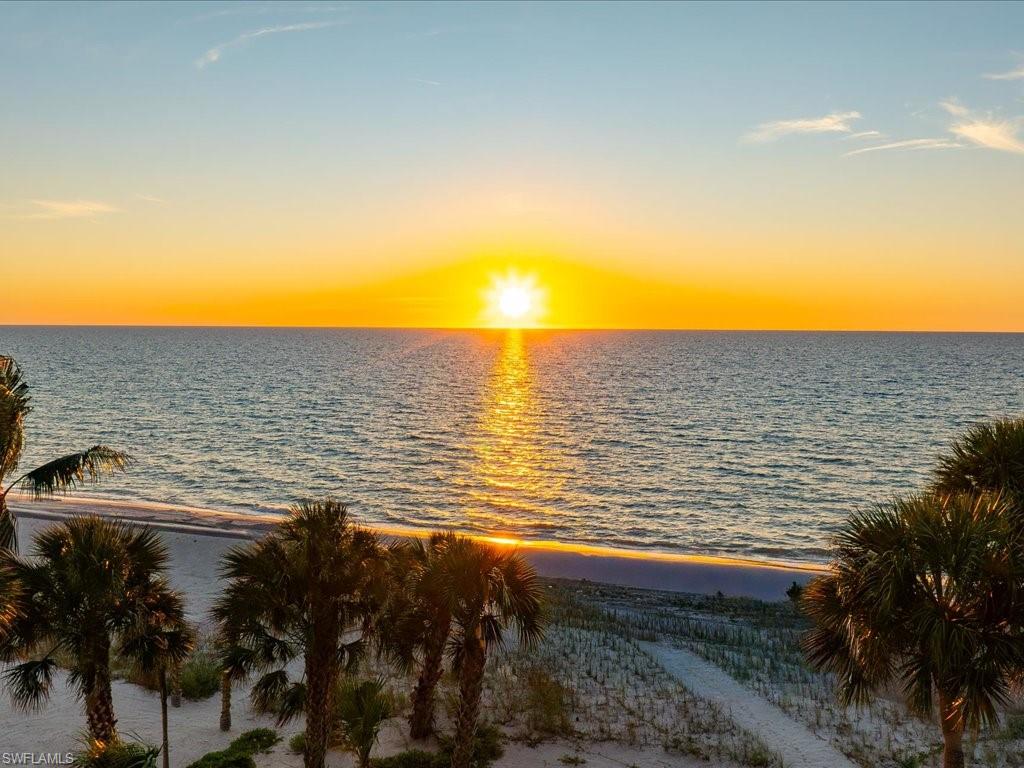 STRAND AT BAY COLONY - Residential