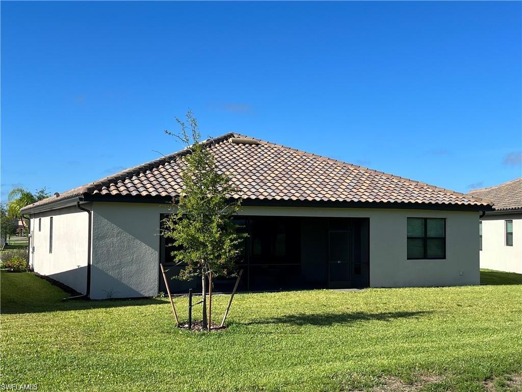 VALENCIA COUNTRY CLUB - Residential Lease