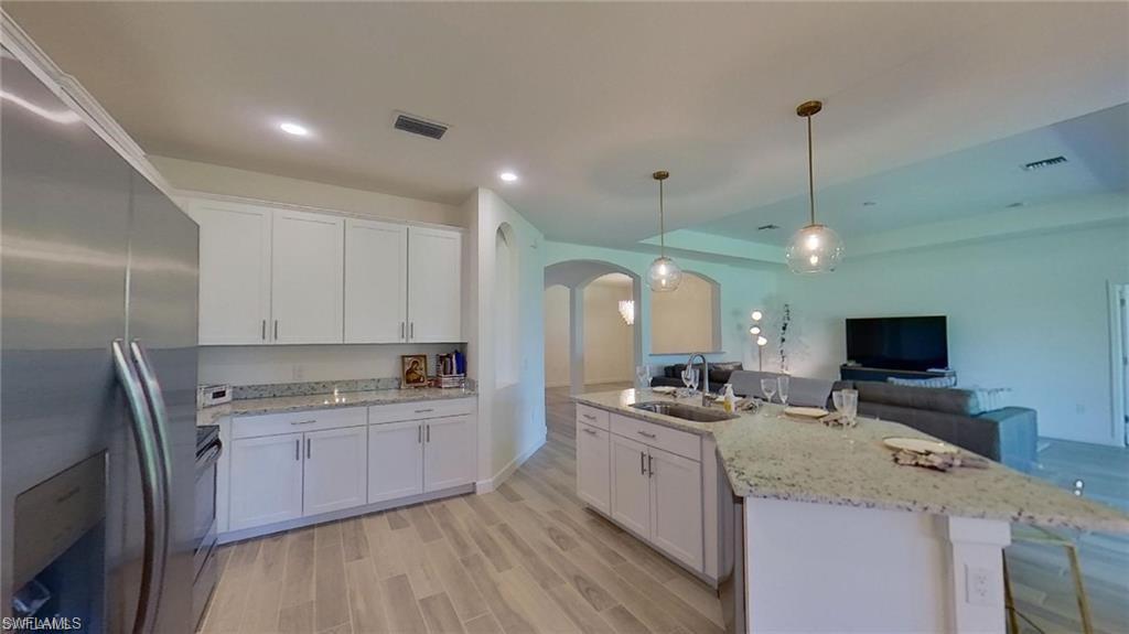 VALENCIA COUNTRY CLUB - Residential Lease