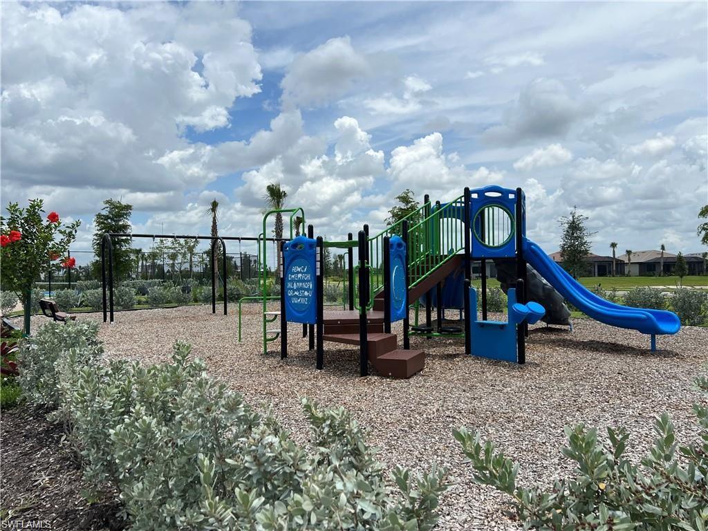 VALENCIA COUNTRY CLUB - Residential Lease