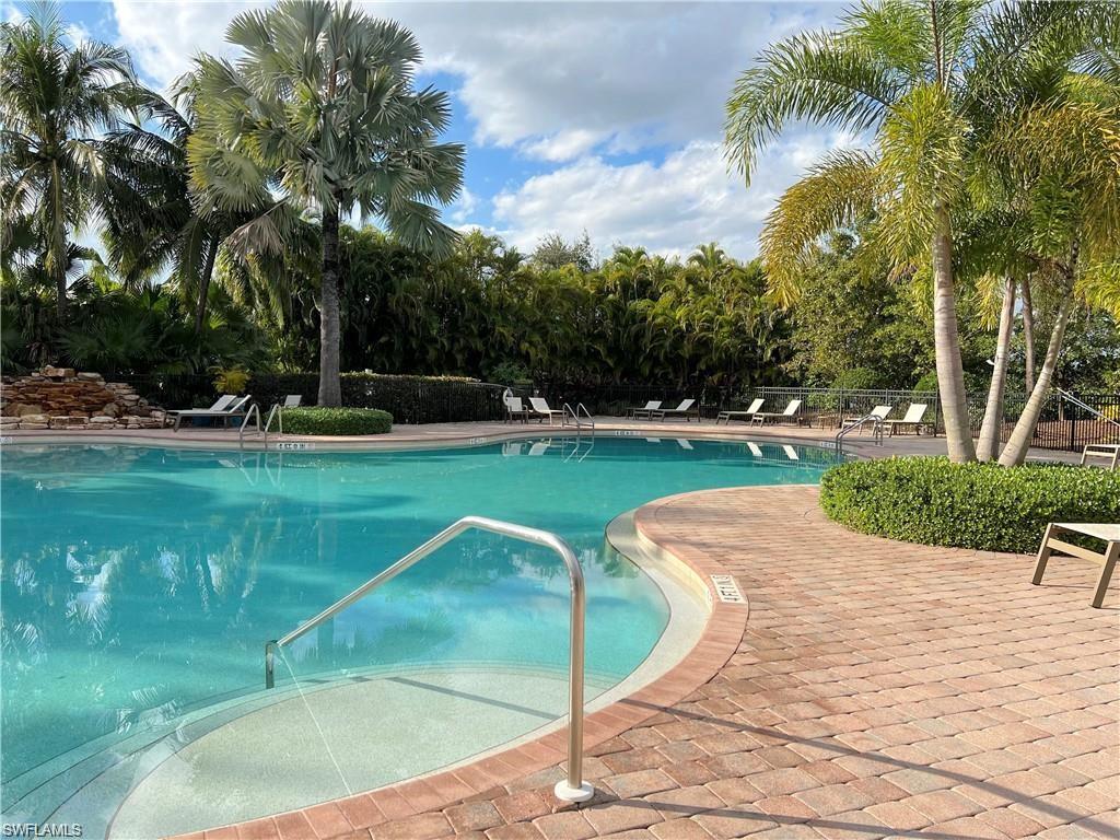 VALENCIA COUNTRY CLUB - Residential Lease