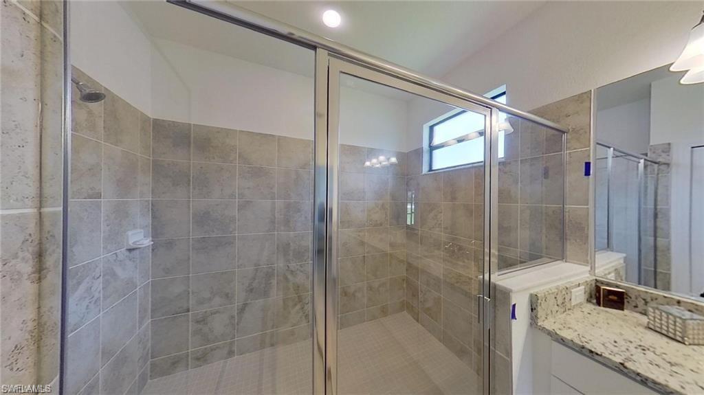 VALENCIA COUNTRY CLUB - Residential Lease