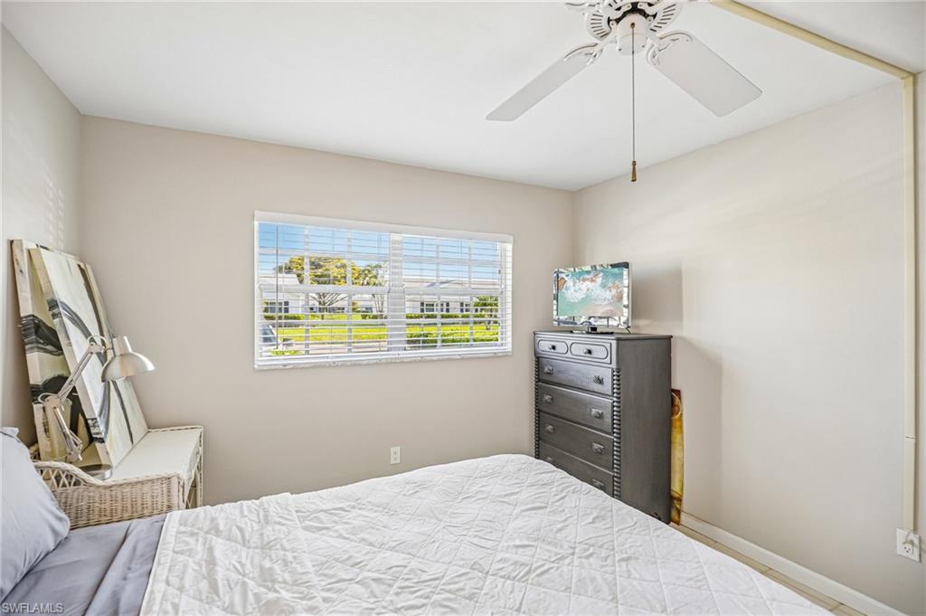 MYERLEE SQUARE CONDO - Residential