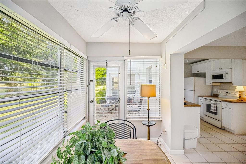 MYERLEE SQUARE CONDO - Residential