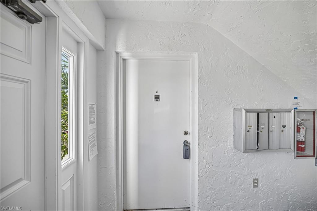 MYERLEE SQUARE CONDO - Residential
