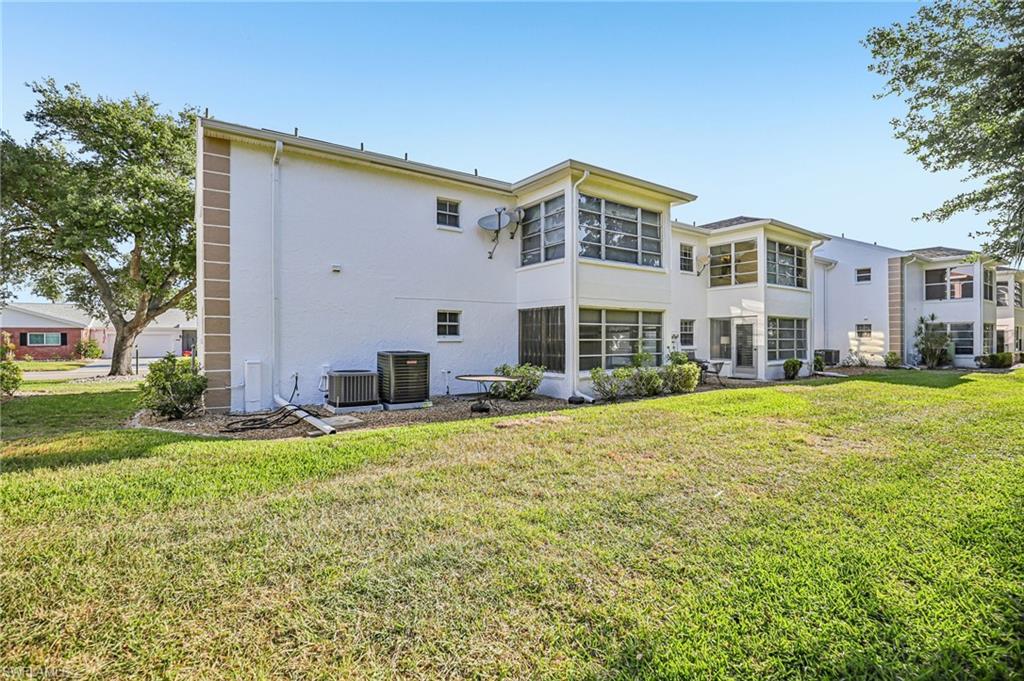 MYERLEE SQUARE CONDO - Residential