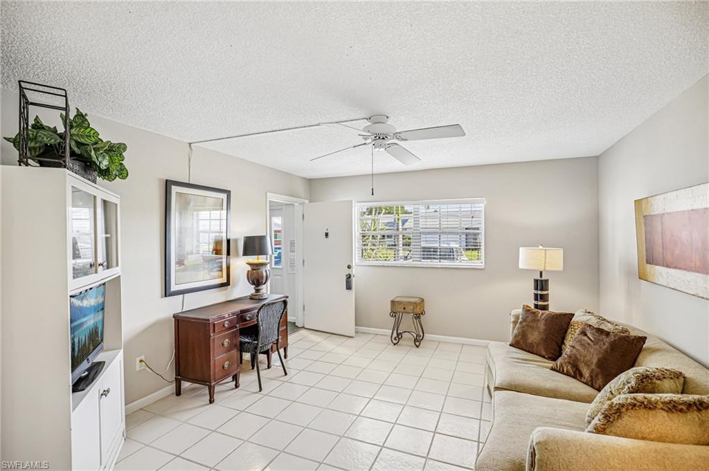 MYERLEE SQUARE CONDO - Residential