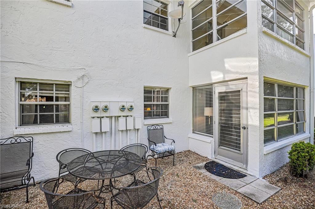 MYERLEE SQUARE CONDO - Residential