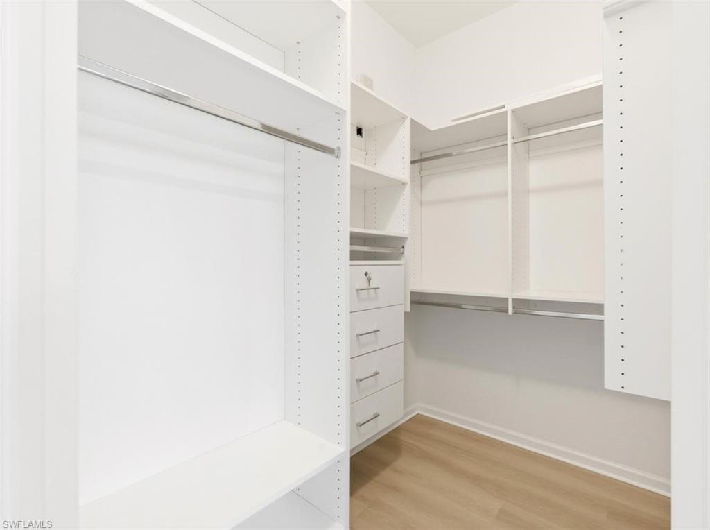 MAPLE BROOKE - Residential