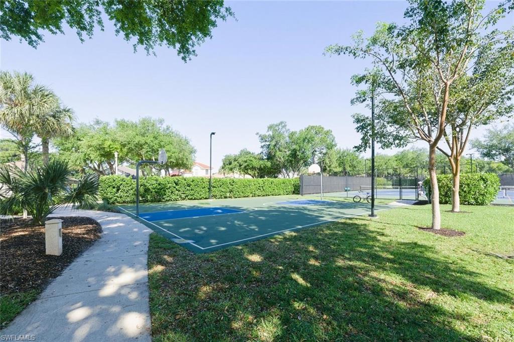 MAPLE BROOKE - Residential