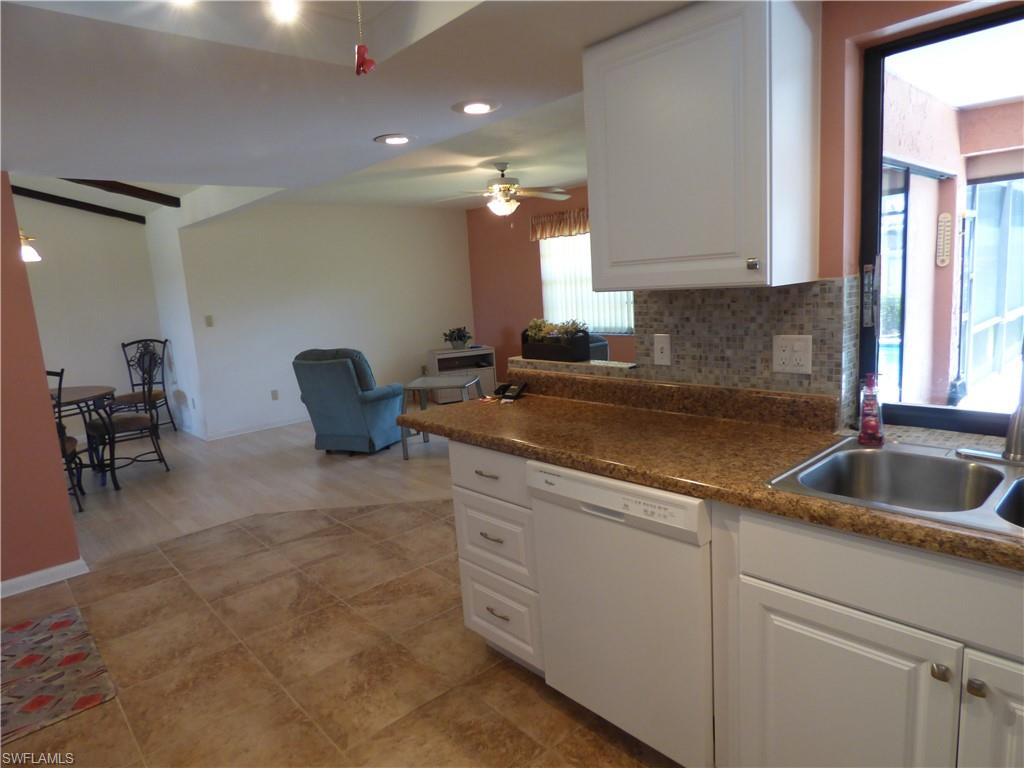 COUNTRY CLUB ESTATES - Residential