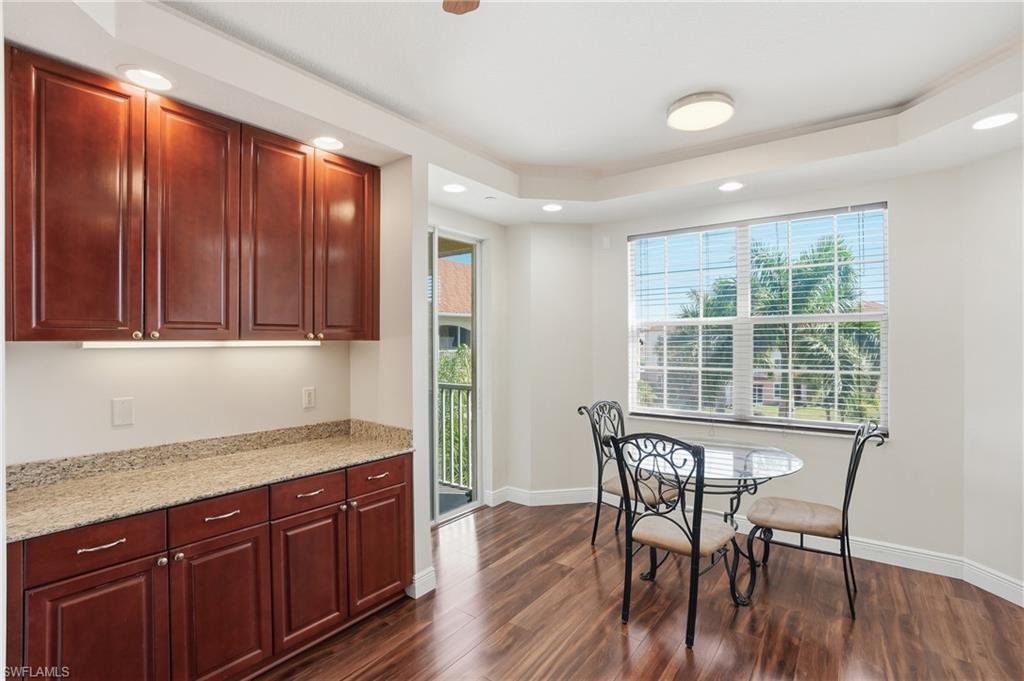 VAN LOON COMMONS - Residential