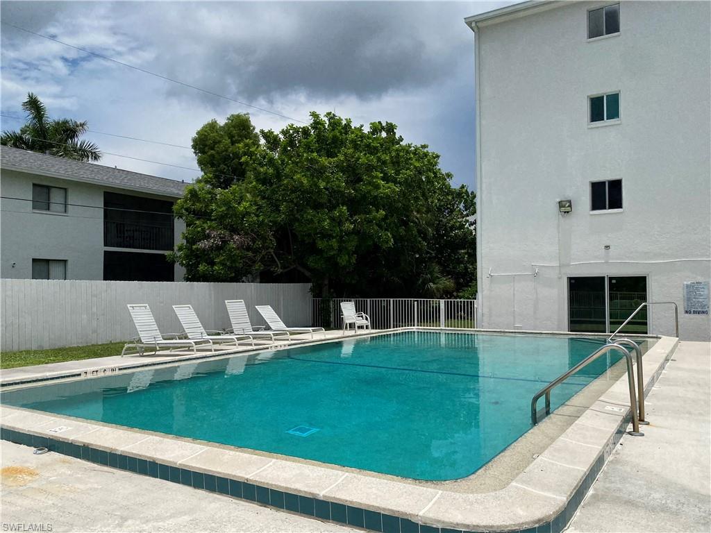 CAPEWAY CONDO - Residential