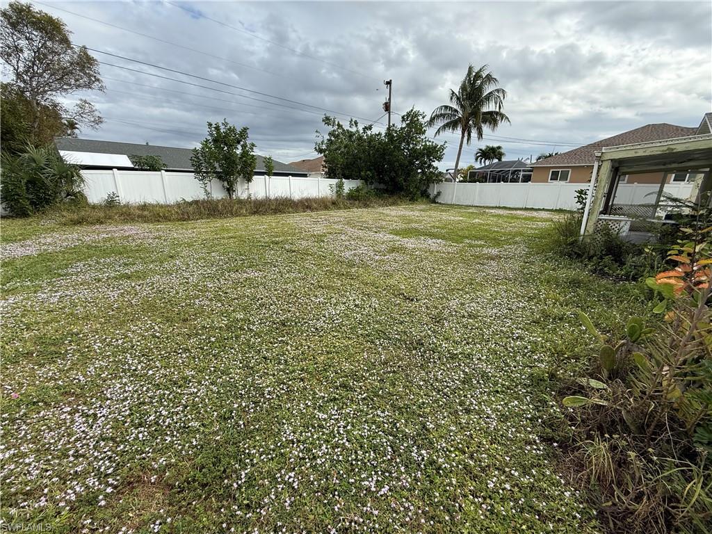 CAPE CORAL - Residential