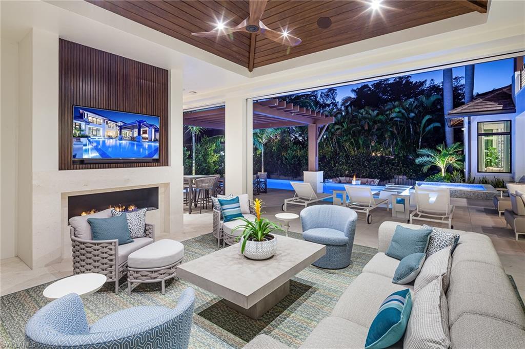 OLDE NAPLES - Residential