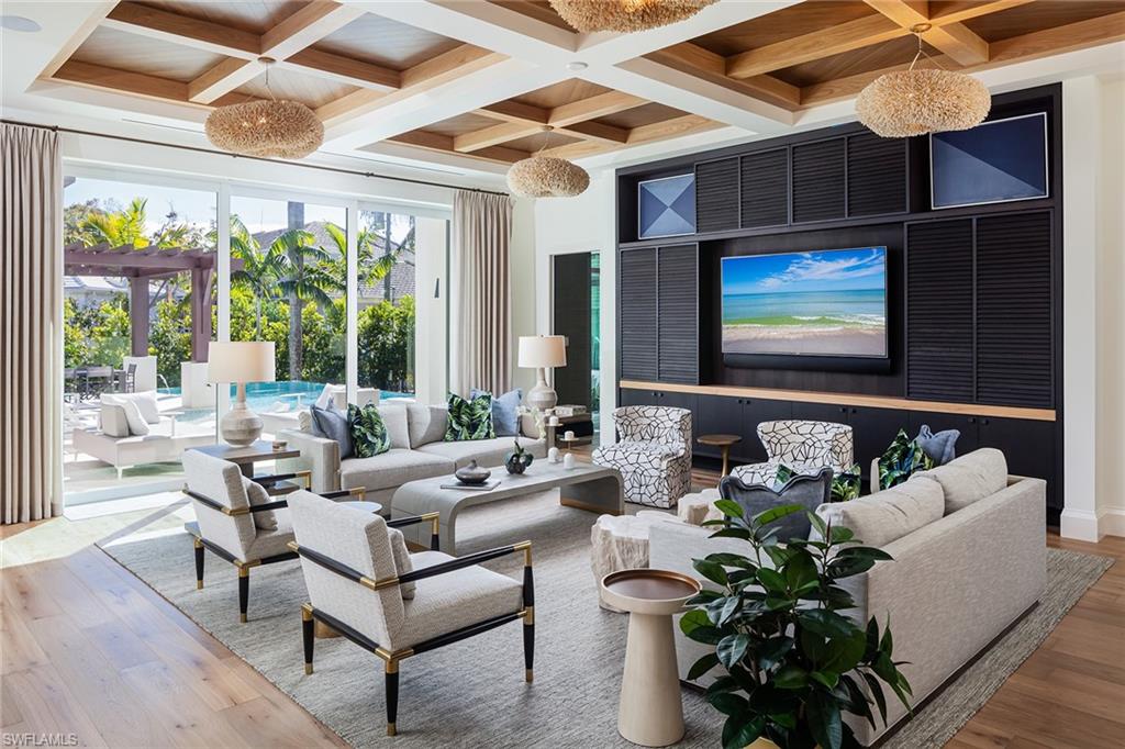 OLDE NAPLES - Residential