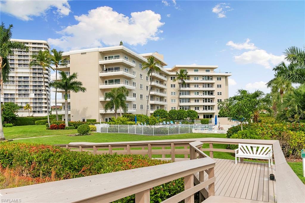 SUNSET HOUSE - Residential