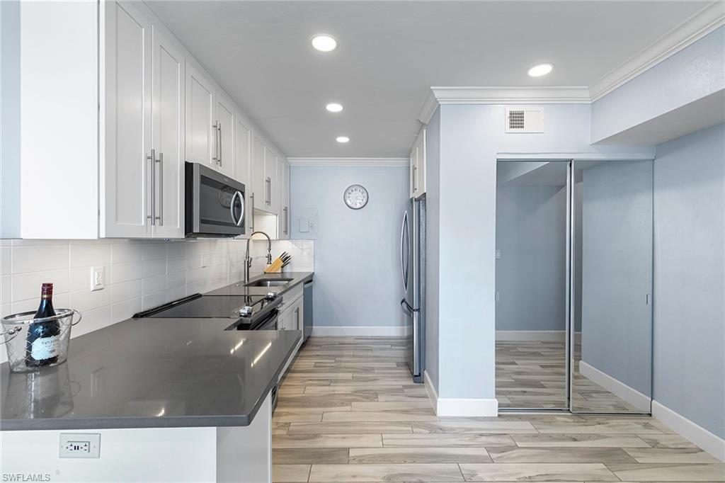 SUNSET HOUSE - Residential