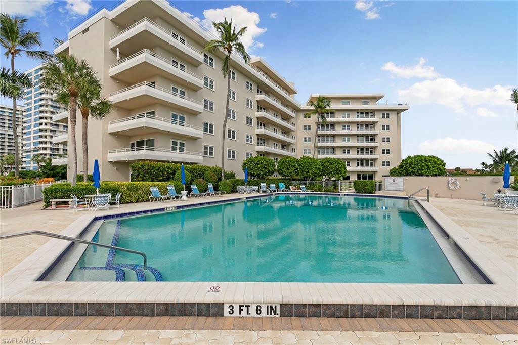 SUNSET HOUSE - Residential