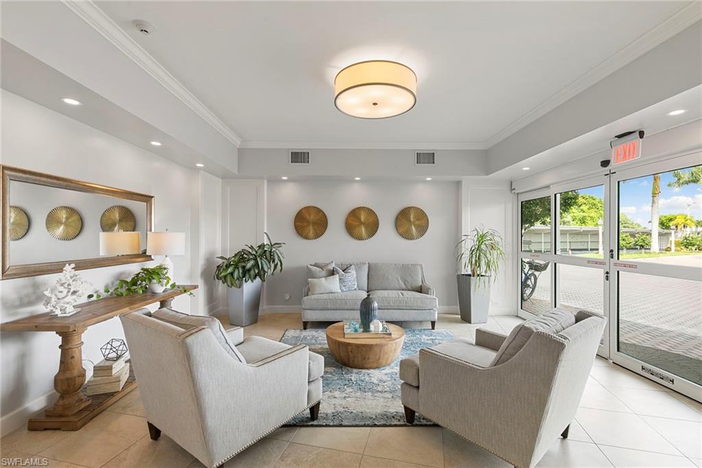 SUNSET HOUSE - Residential