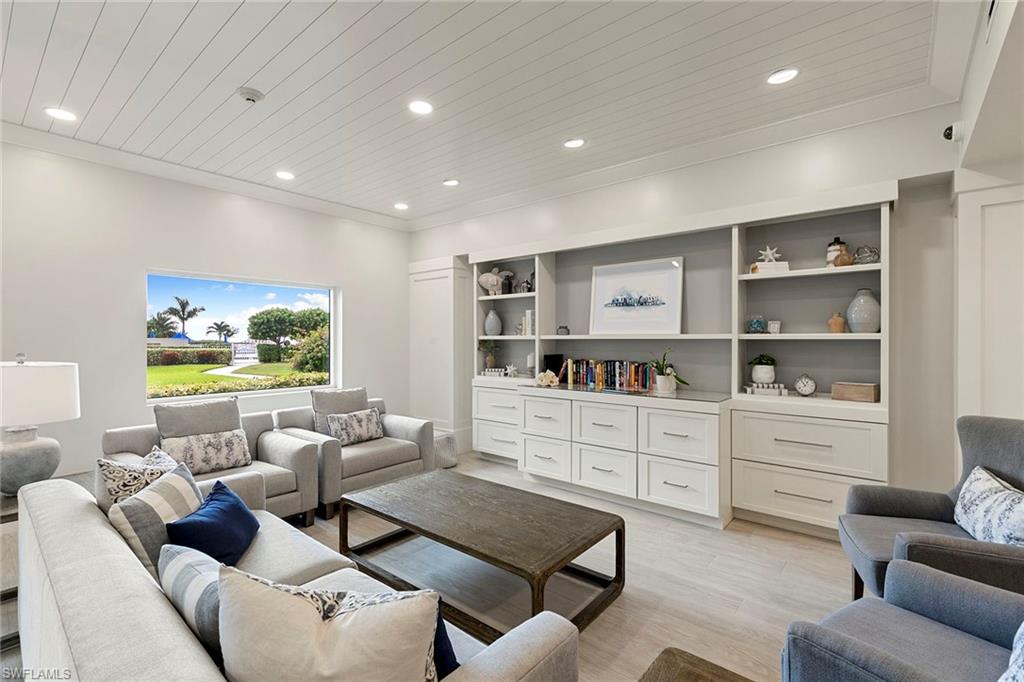 SUNSET HOUSE - Residential