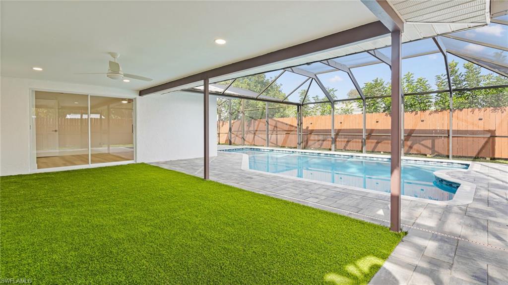 FOXMOOR PINES - Residential