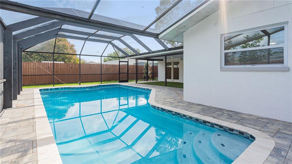 FOXMOOR PINES - Residential