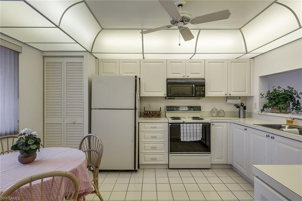 COBBLESTONE COURT - Residential