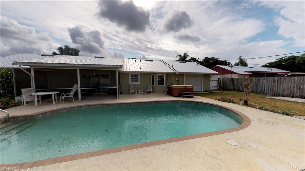 GOLDEN GATE CITY - Residential