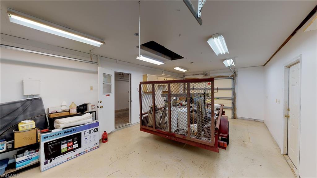 GOLDEN GATE CITY - Residential