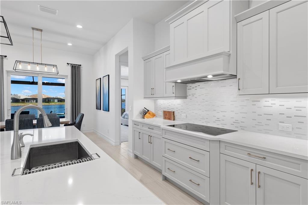 CRANE POINT - Residential Lease