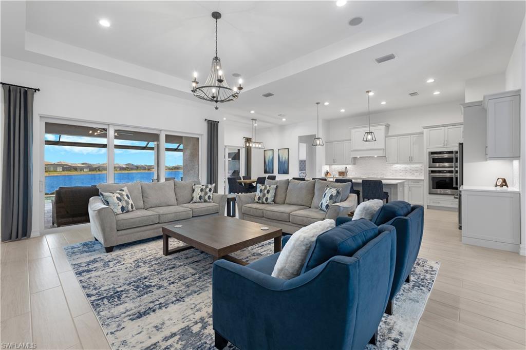 CRANE POINT - Residential Lease