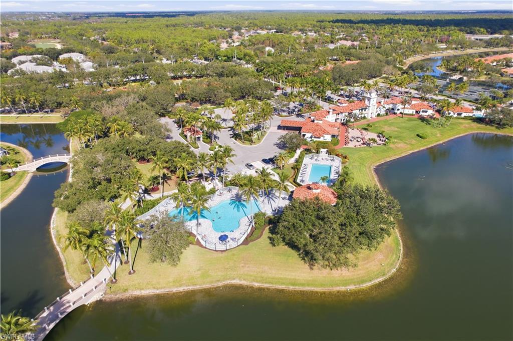 VILLAGE WALK - Residential