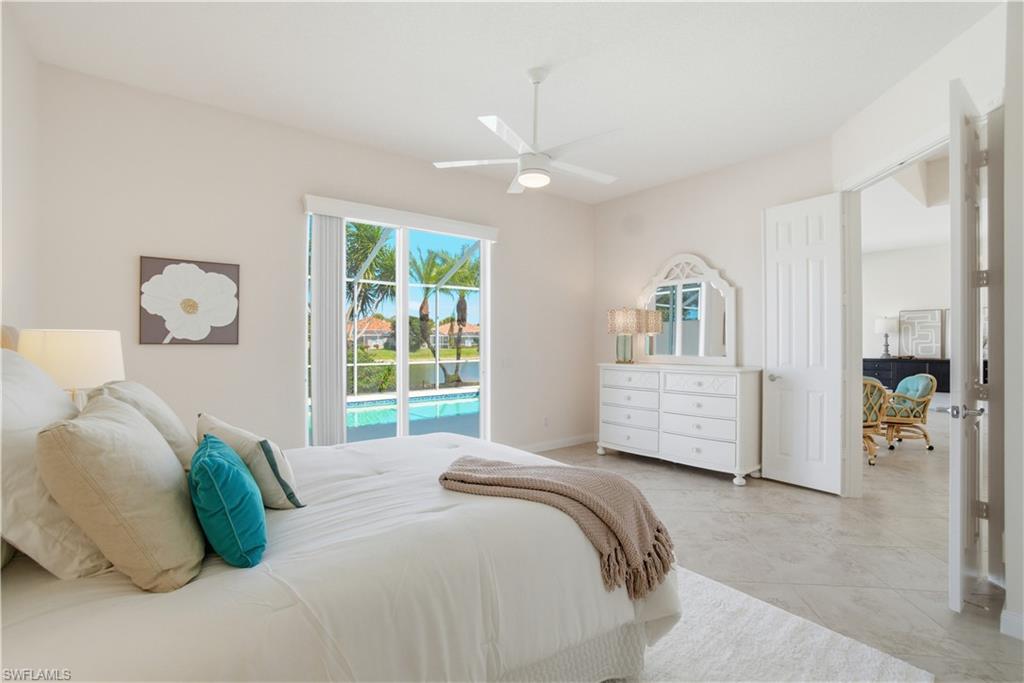 VILLAGE WALK - Residential