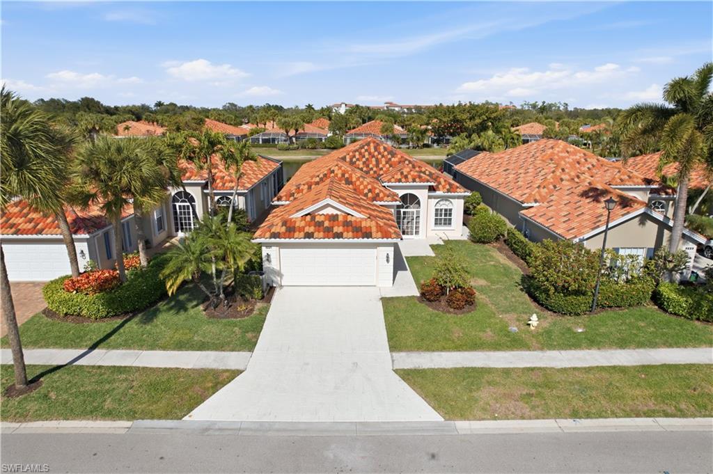 VILLAGE WALK - Residential