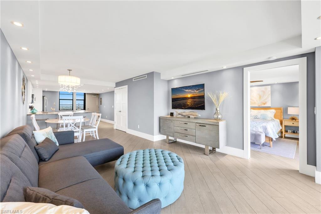 SOUTH SEAS - Residential