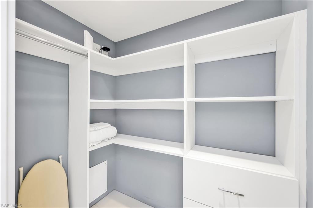 SOUTH SEAS - Residential